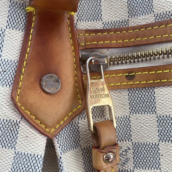 Louis Vitton large bag - Picture 4 of 17